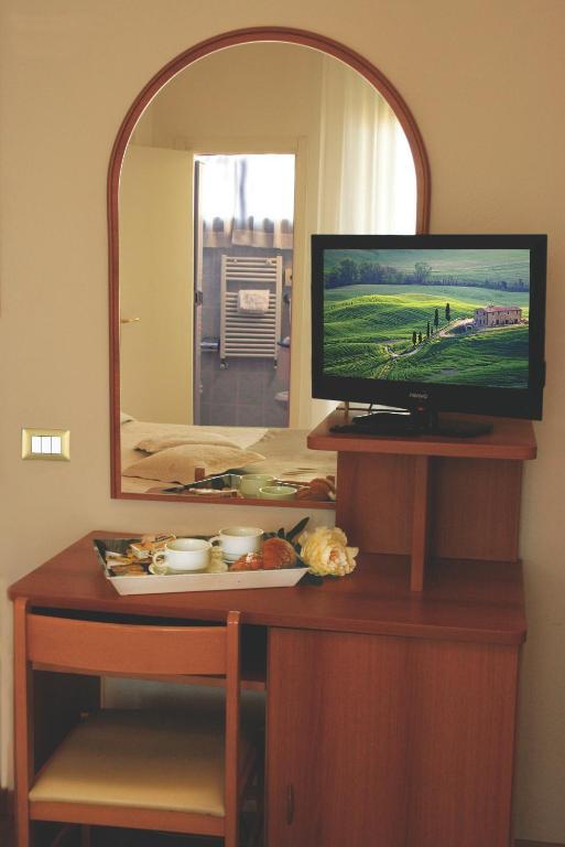Hotel Aggravi Chianciano Terme Quarto foto